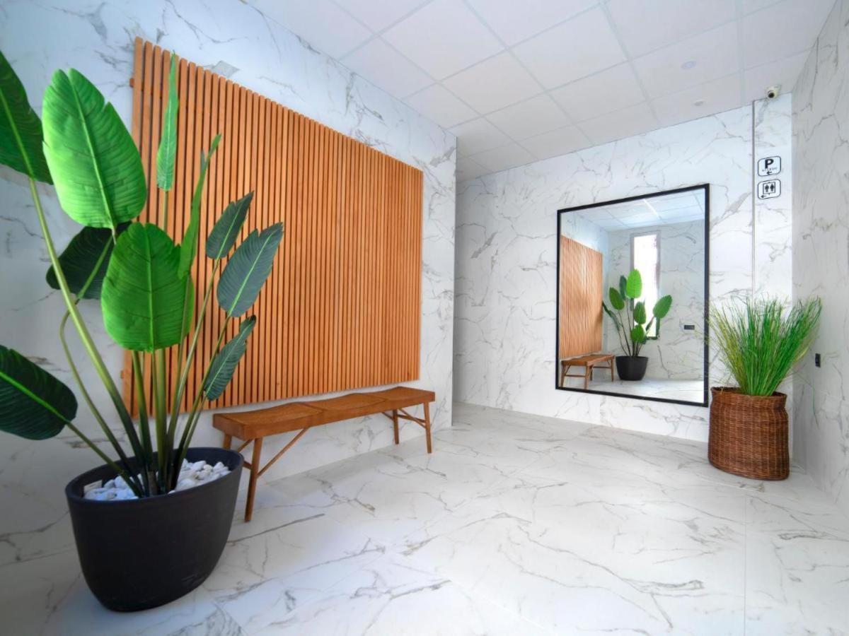 Service Apart Lazaro - Apartamentos Aguamarina 51 كاليبي المظهر الخارجي الصورة