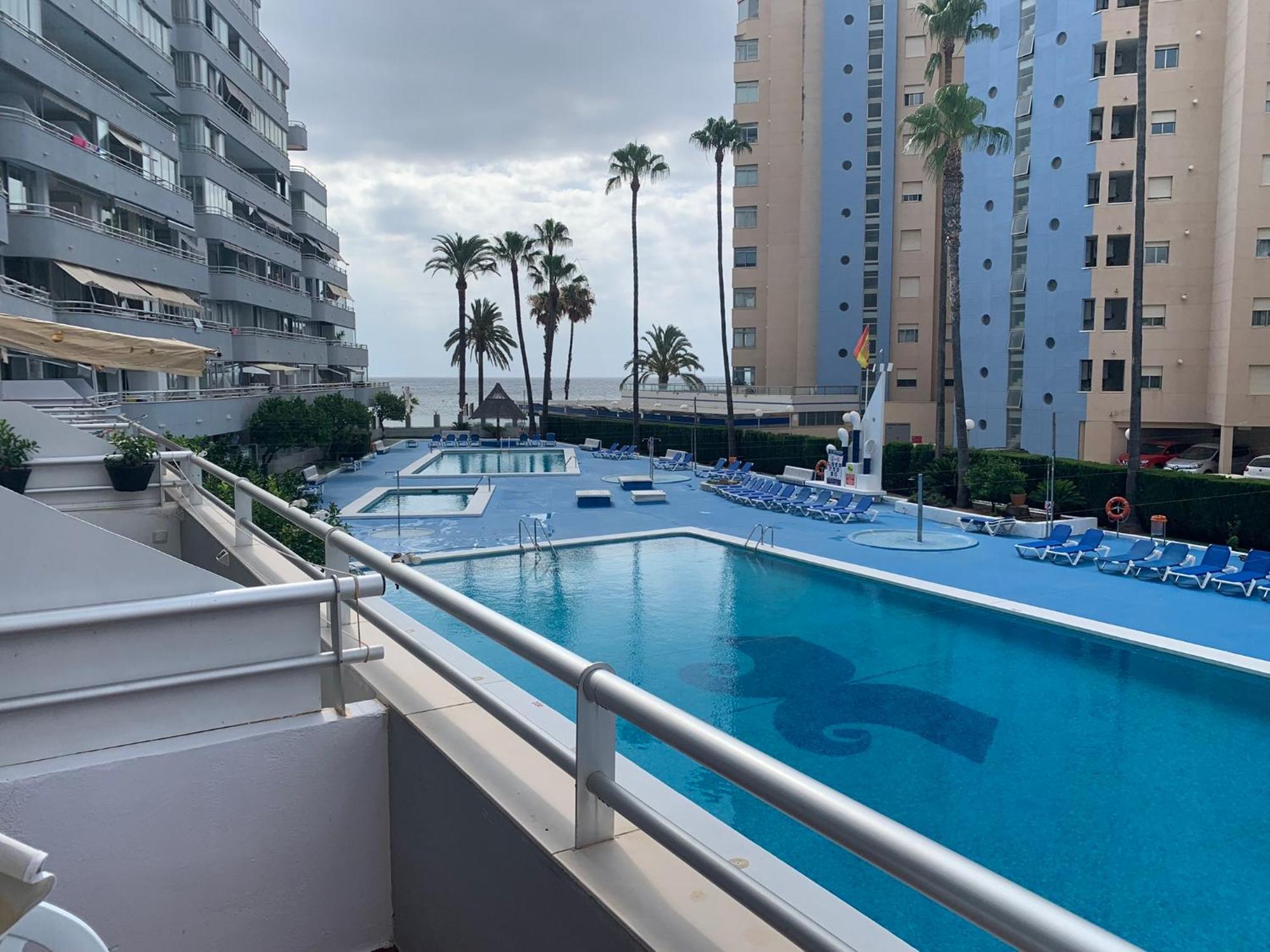 Service Apart Lazaro - Apartamentos Aguamarina 51 كاليبي المظهر الخارجي الصورة